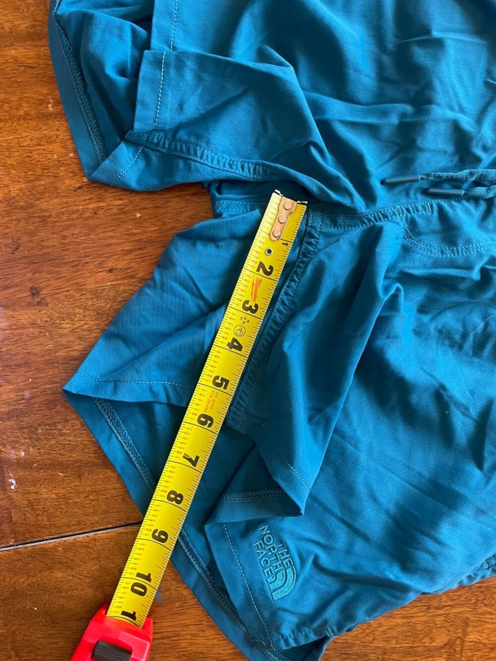 The North Face Women's Teal Shorts Size M Drawstring Zip Pocket Elastic - Picture 8 of 8